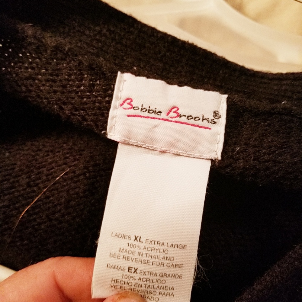 sweater - Picture 3 of 3